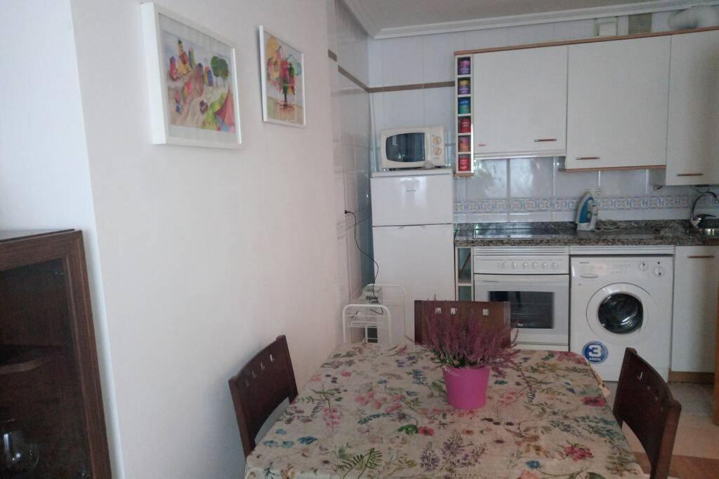 Apartamento El pisito de Rodrigo II  Ribadesella Exterior foto