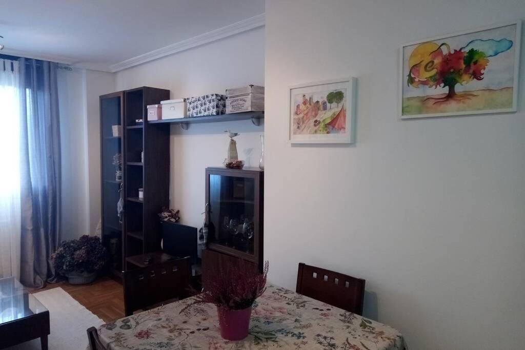 Apartamento El pisito de Rodrigo II  Ribadesella Exterior foto