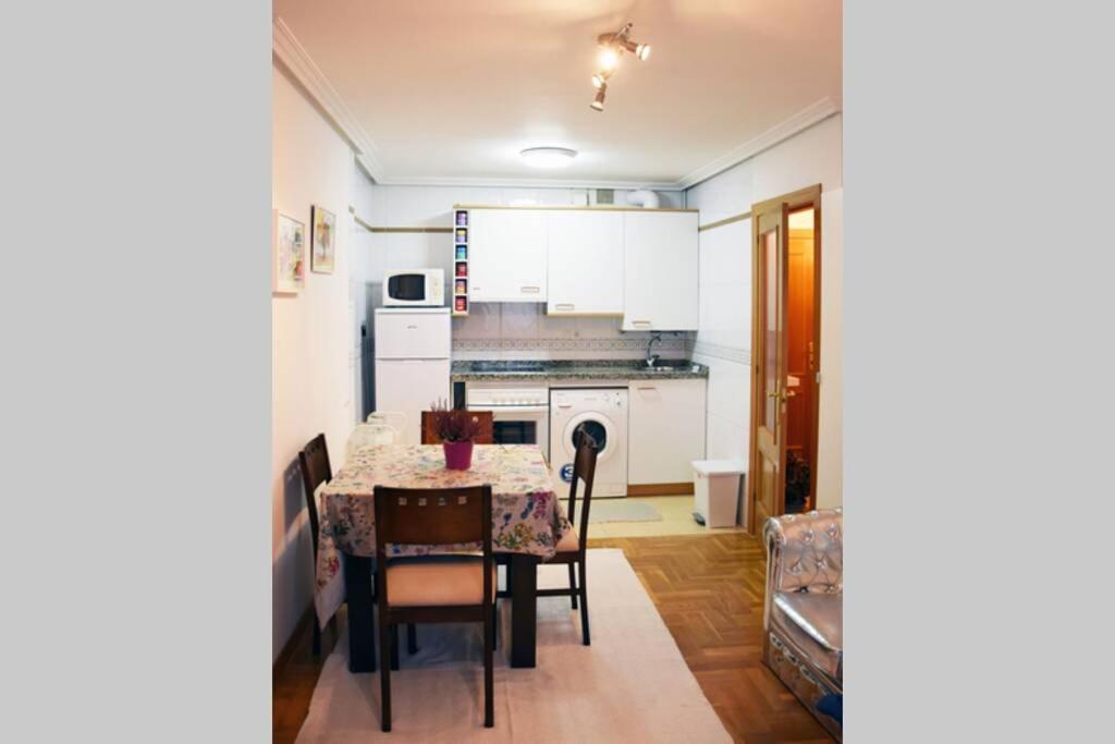 Apartamento El pisito de Rodrigo II  Ribadesella Exterior foto
