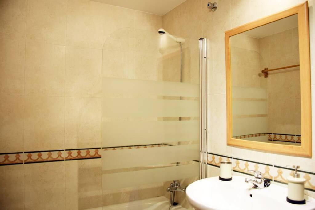 Apartamento El pisito de Rodrigo II  Ribadesella Exterior foto