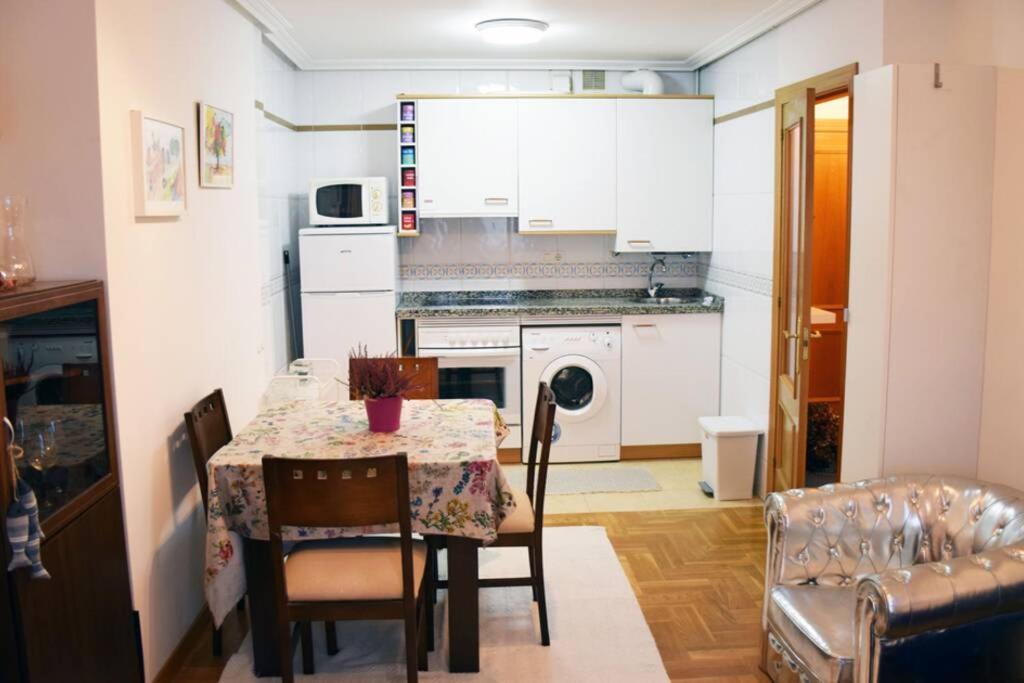 Apartamento El pisito de Rodrigo II  Ribadesella Exterior foto